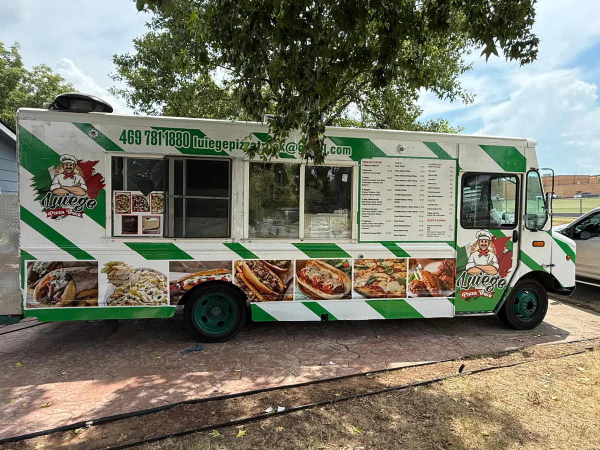 Luiege Pizza Truck full step van wrap